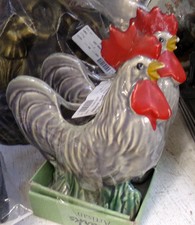 Antique McCoy roosters
2pc set
$18.00