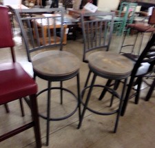 Grey distressed barstools
*2pc set
$37.50
