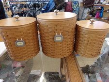 Longaberger canister set
Plastic containers inside each one
*Sold as a set
$125.00