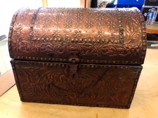 Copper wrapped vintage trunk
Approx 12