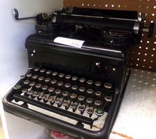 Antique typewriter
$40.00